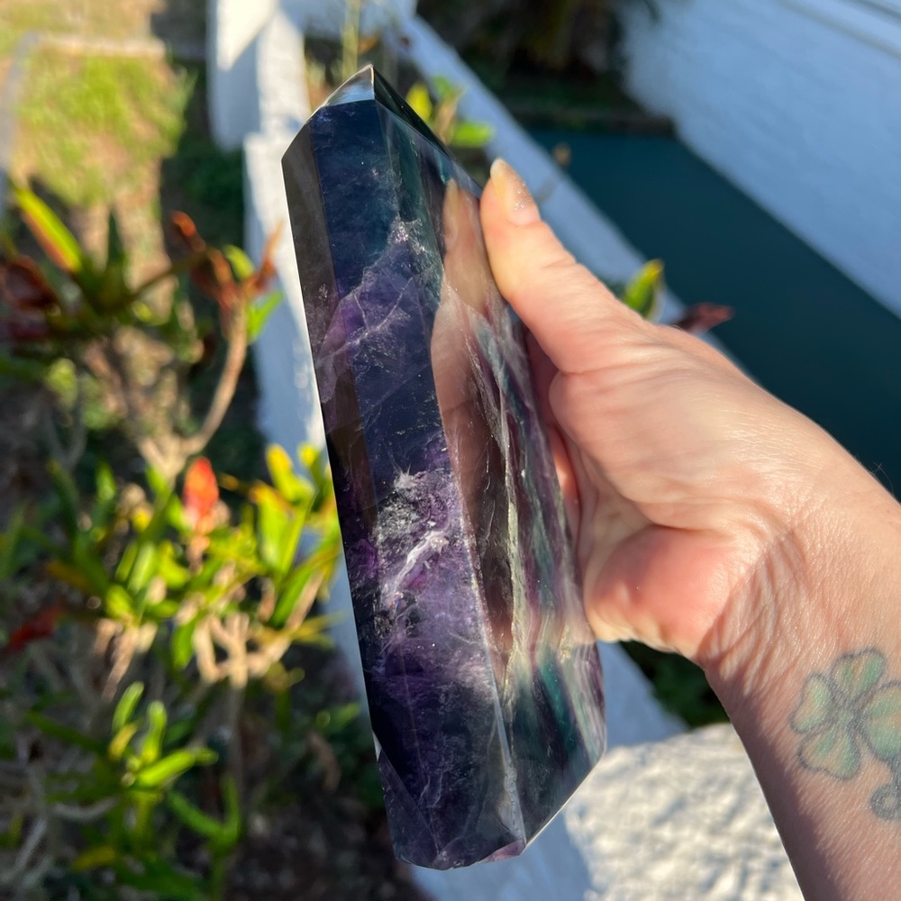 ❌SOLD❌ 6.77in Fluorite Tower Obelisk Point - Picture 5 of 7